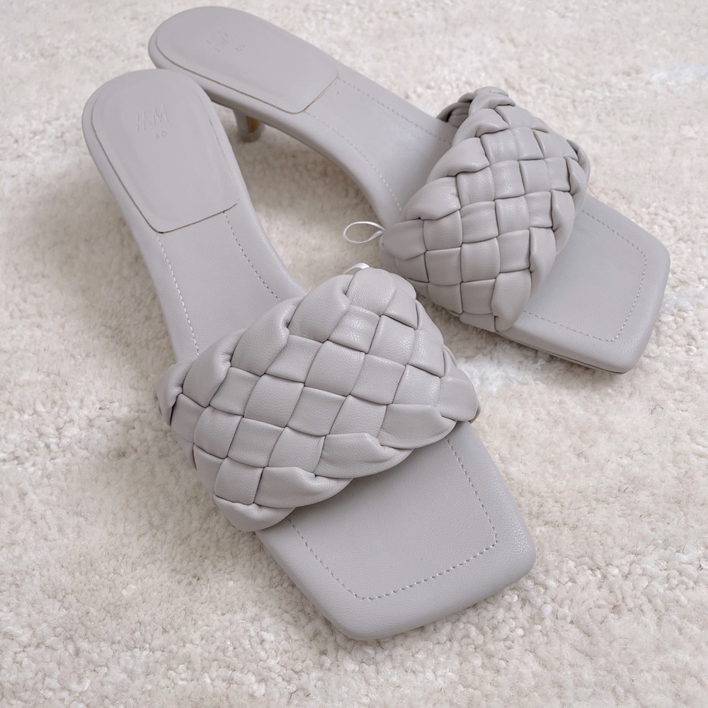 BRAND NEW Braided kitten heels sandals